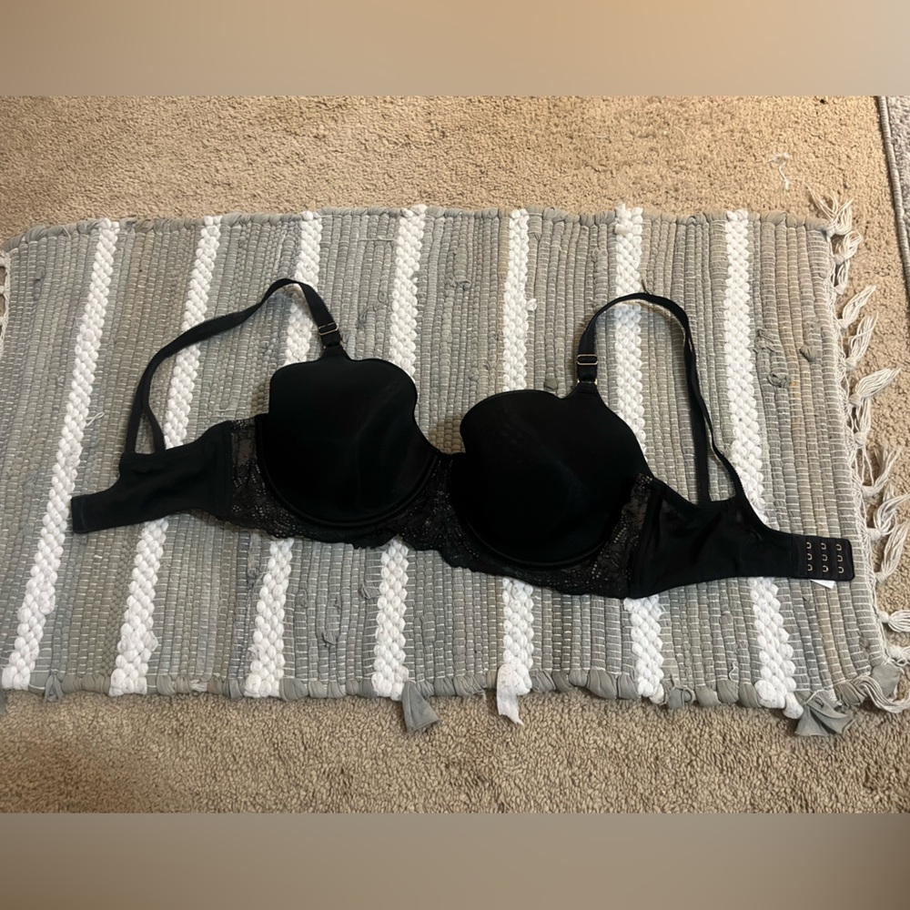 Sofia by Sofia Vergara Black Bra Sleek Intimates